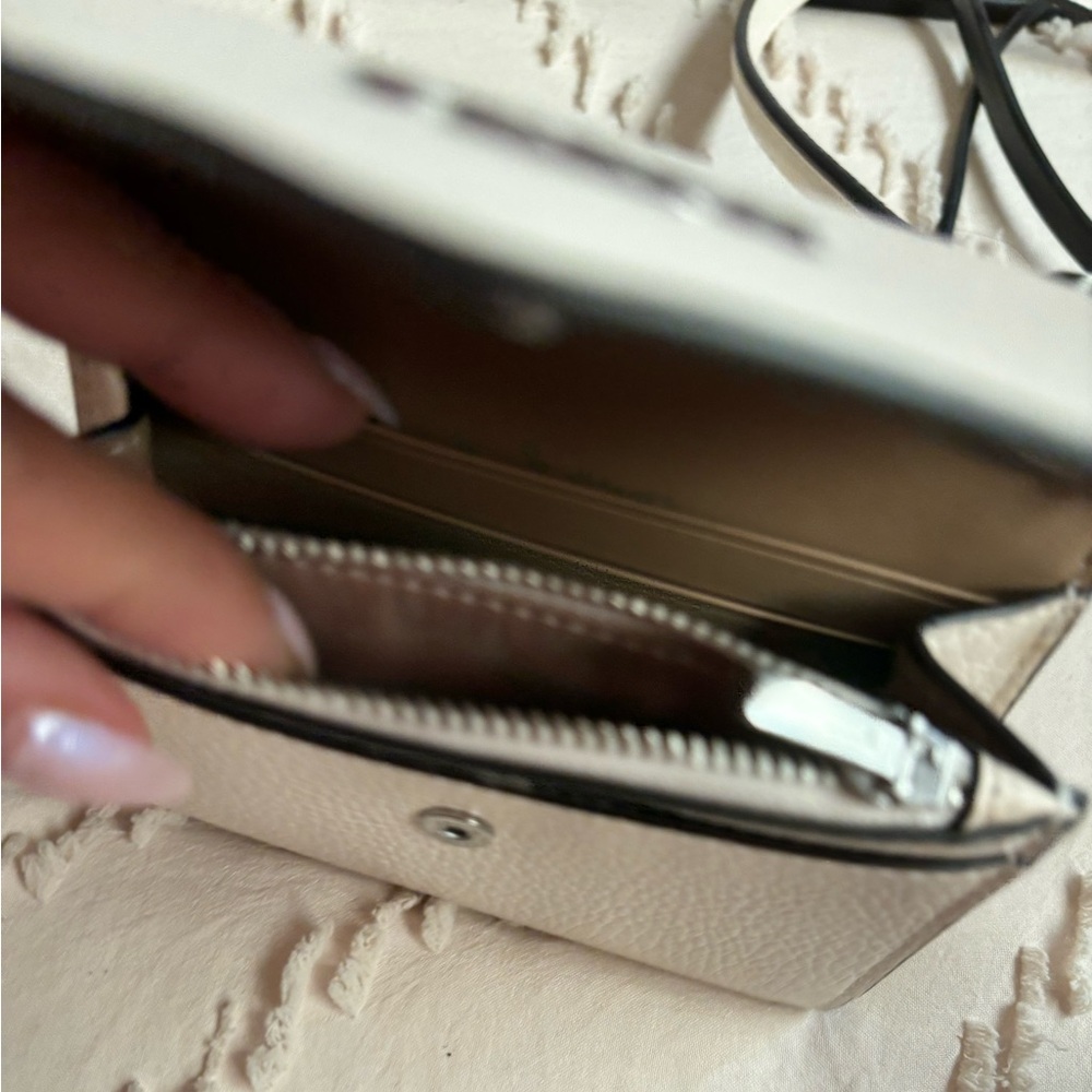 SOLD ❤️Coach wallet crossbody - Picture 6 of 6